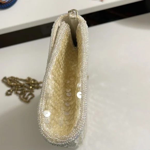 La Regale Purse - Picture 8 of 16